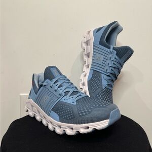 On Cloud Women’s Cloudswift Sneaker